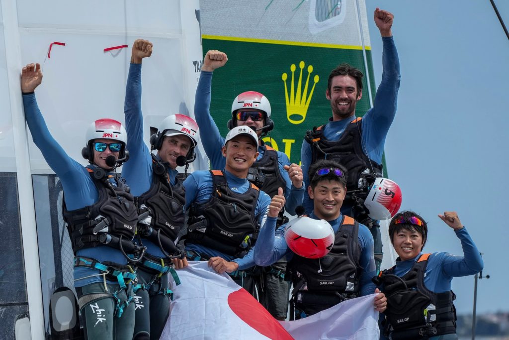 Победительницей 2 этапа Sail GP Season 2 Таранто (Италия) стала команда из Японии